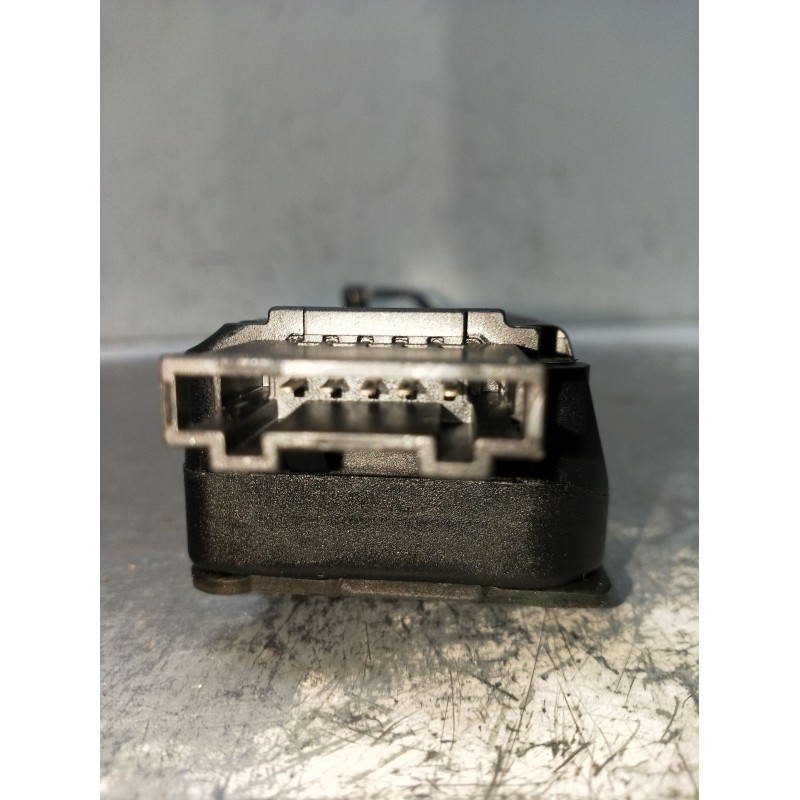 Recambio de motor cierre centralizado porton para audi q5 (8rb) 3.0 tdi quattro referencia OEM IAM 4F9827383E 5P 