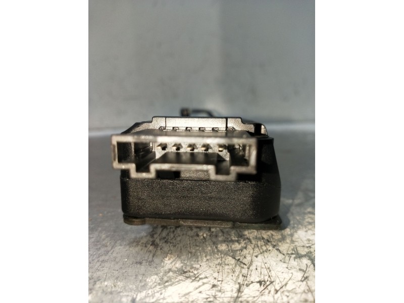 Recambio de motor cierre centralizado porton para audi q5 (8rb) 3.0 tdi quattro referencia OEM IAM 4F9827383E 5P 