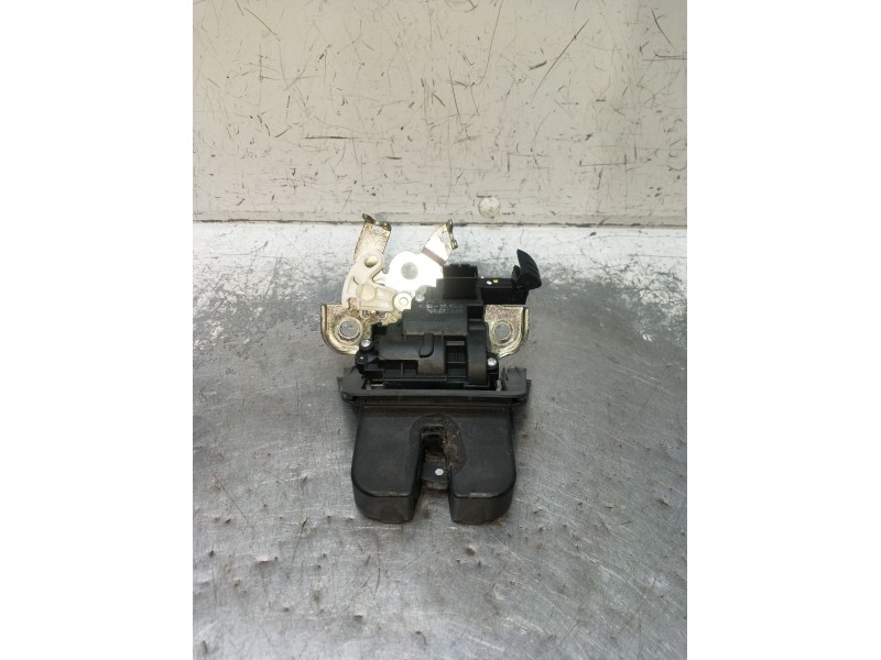 Recambio de motor cierre centralizado porton para audi q5 (8rb) 3.0 tdi quattro referencia OEM IAM 8R0827505 5P 