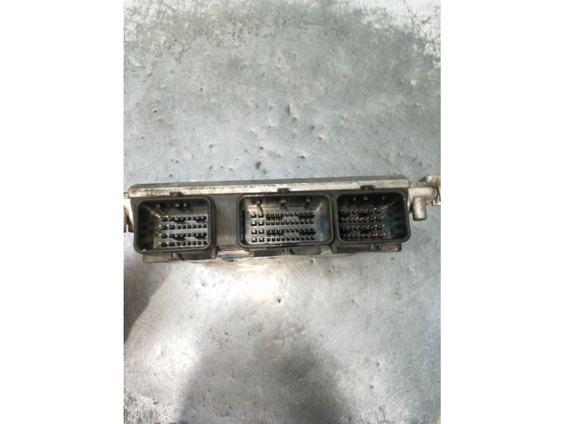 Recambio de centralita motor uce para peugeot 206 hatchback (2a/c) 2.0 hdi 90 referencia OEM IAM 0281011525 9651256880 964093868