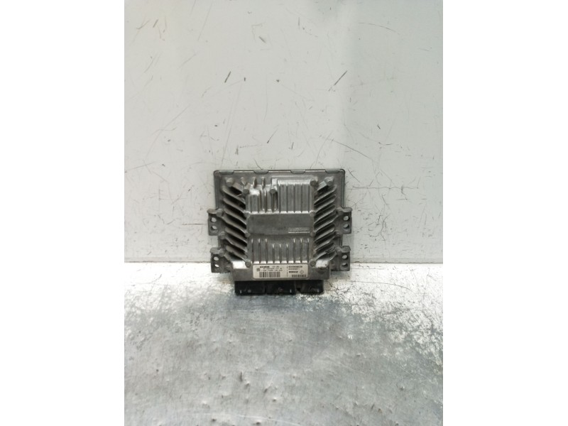 Recambio de centralita motor uce para renault megane ii (bm0/1_, cm0/1_) 1.5 dci (bm1e, cm1e) referencia OEM IAM 8200659536 8200