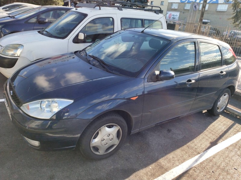 ford focus berlina (cak) del año 2003