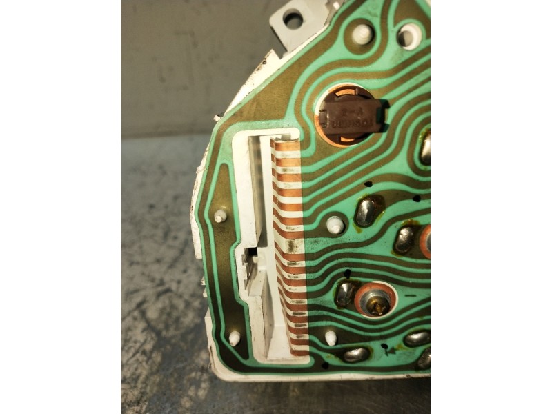 Recambio de cuadro instrumentos para ford probe 24v referencia OEM IAM 0600000602138  