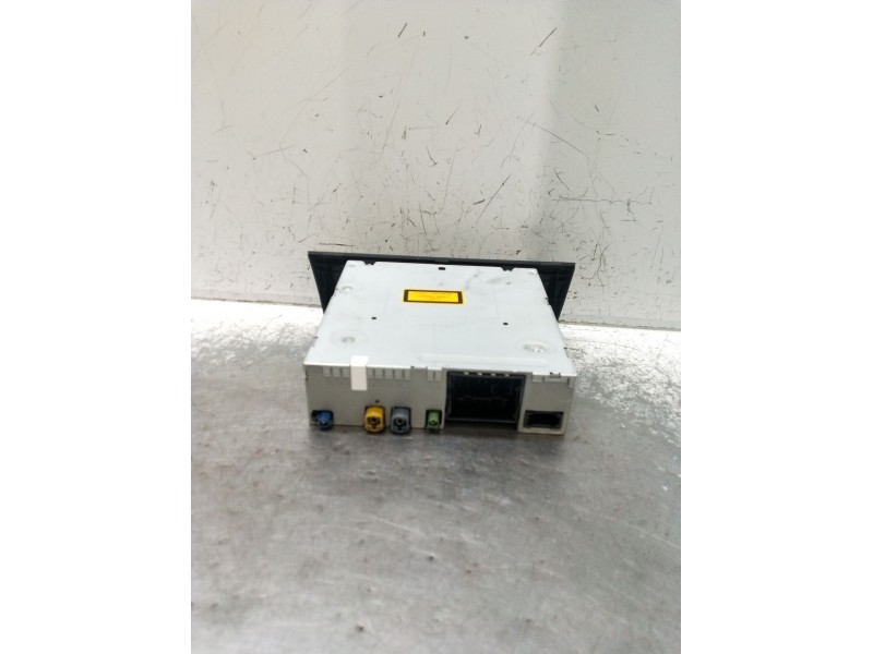 Recambio de sistema audio / radio cd para audi q5 (8rb) 3.0 tdi quattro referencia OEM IAM 8T2035666F 8T2035666E 
