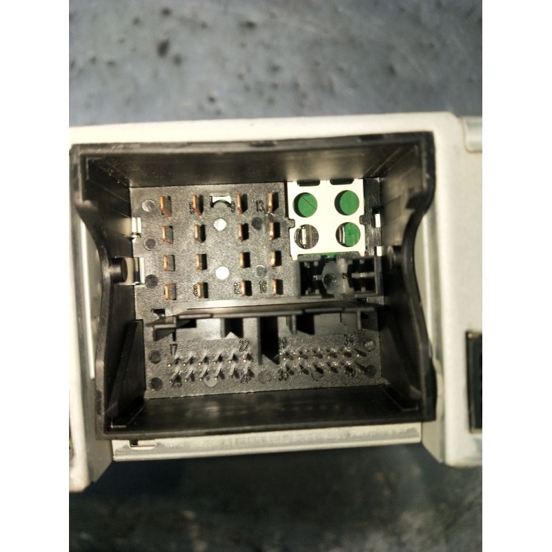 Recambio de sistema audio / radio cd para audi q5 (8rb) 3.0 tdi quattro referencia OEM IAM 8T2035666F 8T2035666E 