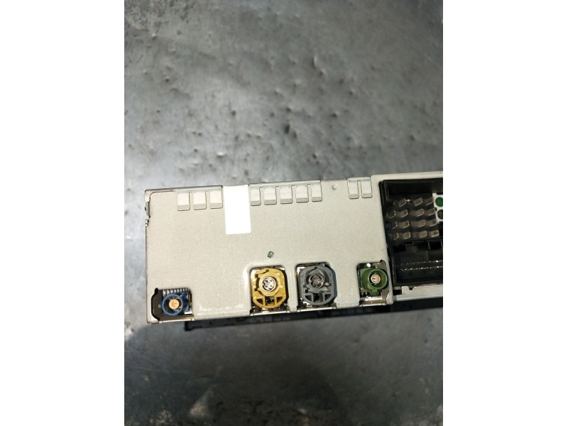 Recambio de sistema audio / radio cd para audi q5 (8rb) 3.0 tdi quattro referencia OEM IAM 8T2035666F 8T2035666E 