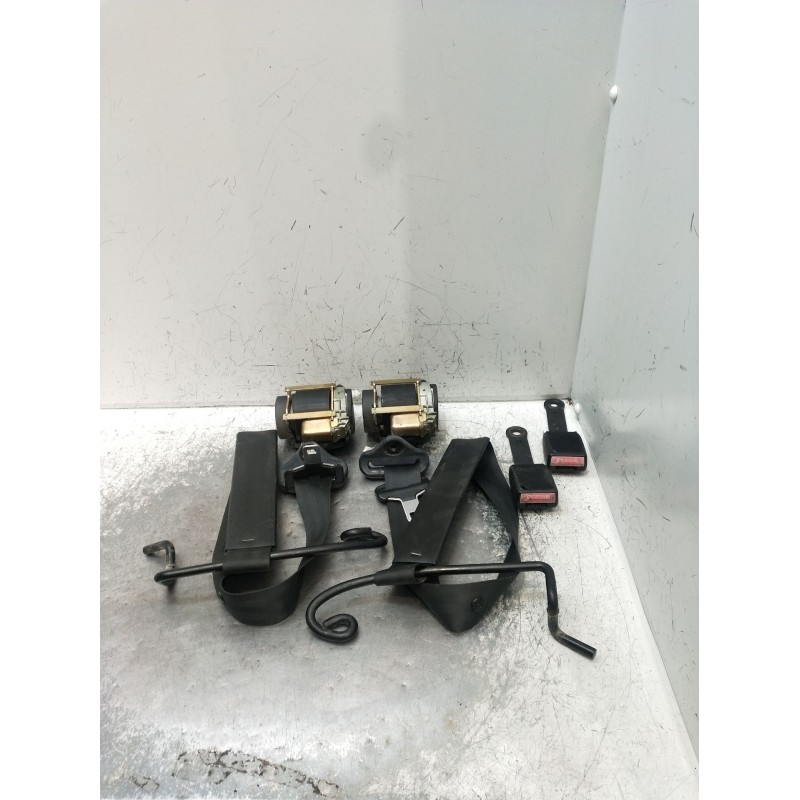 Recambio de juego cinturones delantero para peugeot 206 hatchback (2a/c) 2.0 hdi 90 referencia OEM IAM  3P 