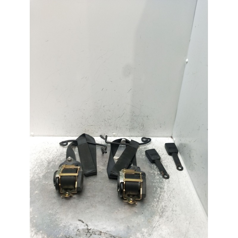 Recambio de juego cinturones delantero para peugeot 206 hatchback (2a/c) 2.0 hdi 90 referencia OEM IAM  3P 