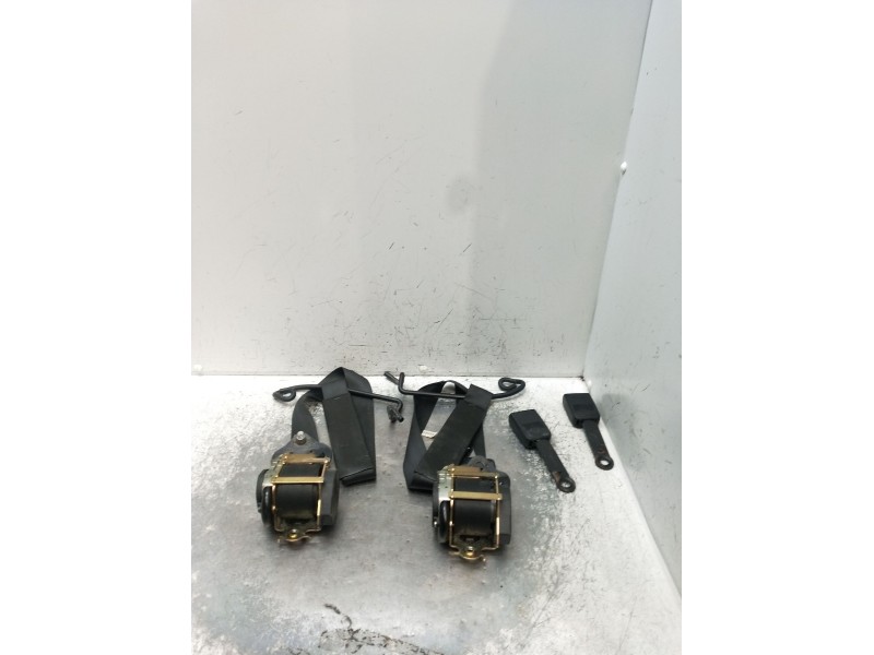 Recambio de juego cinturones delantero para peugeot 206 hatchback (2a/c) 2.0 hdi 90 referencia OEM IAM  3P 