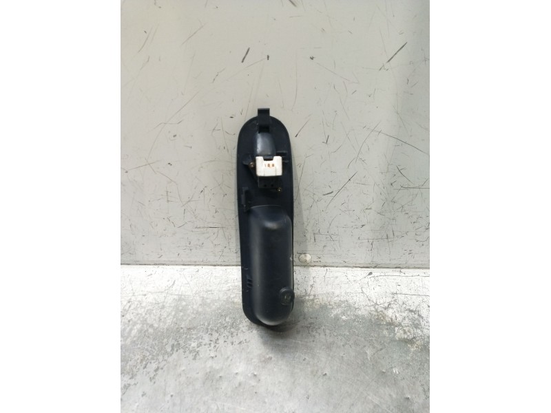 Recambio de mando elevalunas delantero derecho para honda hr-v (gh) vtec top 4wd (3-ptas.) referencia OEM IAM   