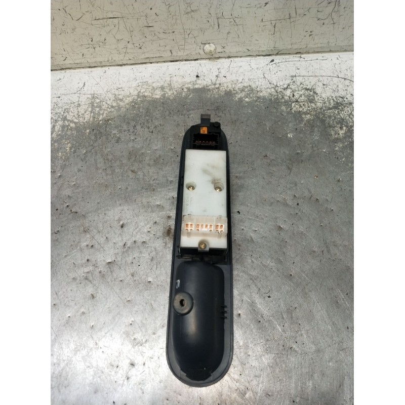 Recambio de mando elevalunas delantero izquierdo para honda hr-v (gh) vtec top 4wd (3-ptas.) referencia OEM IAM  3P 