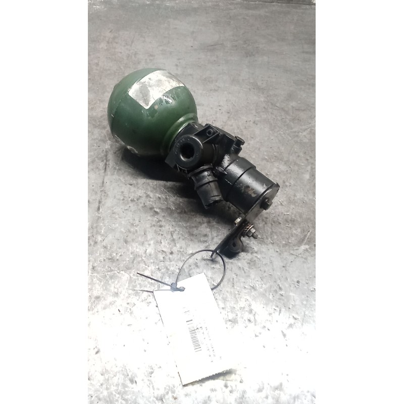 Recambio de acumulador central amortiguacion para citroën xantia berlina 1.6 armonia referencia OEM IAM 588684  