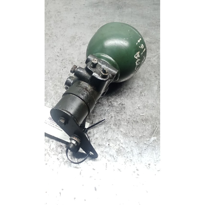 Recambio de acumulador central amortiguacion para citroën xantia berlina 1.6 armonia referencia OEM IAM 588684  