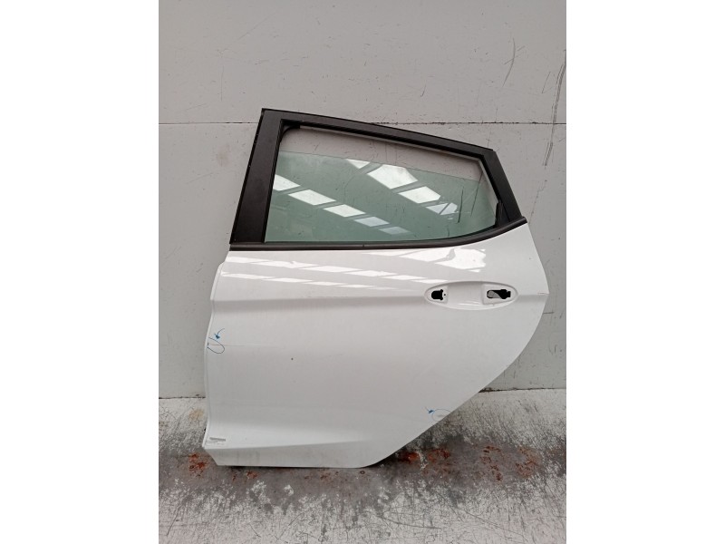 Recambio de puerta trasera izquierda para ford fiesta (ce1) trend referencia OEM IAM  17 
