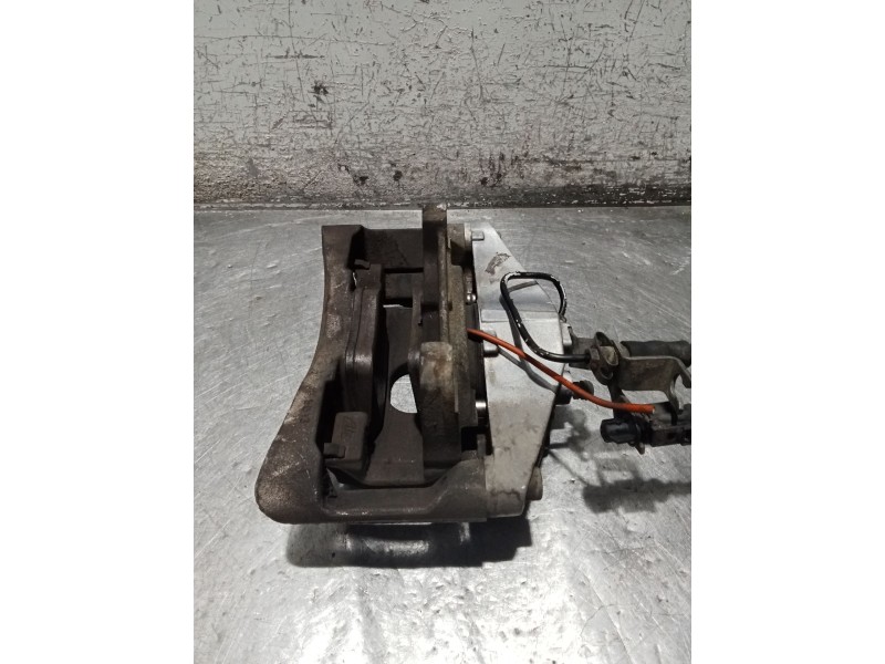 Recambio de pinza freno delantera izquierda para audi a6 berlina (4f2) 3.0 tdi quattro (165kw) referencia OEM IAM   