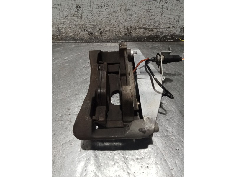Recambio de pinza freno delantera derecha para audi a6 berlina (4f2) 3.0 tdi quattro (165kw) referencia OEM IAM   