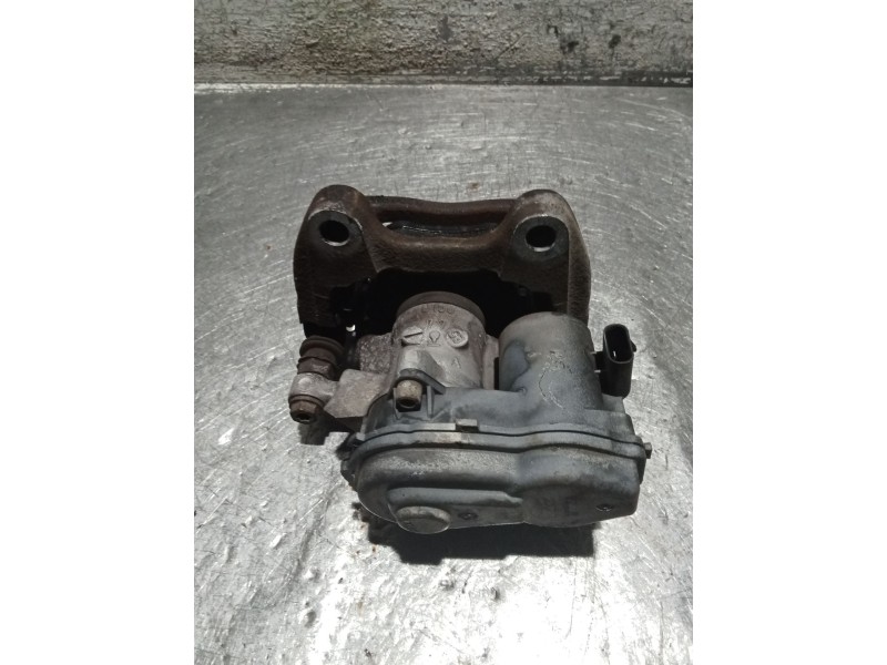Recambio de pinza freno trasera derecha para mercedes-benz cla shooting brake (x117) cla 200 cdi / d (117.908) referencia OEM IA