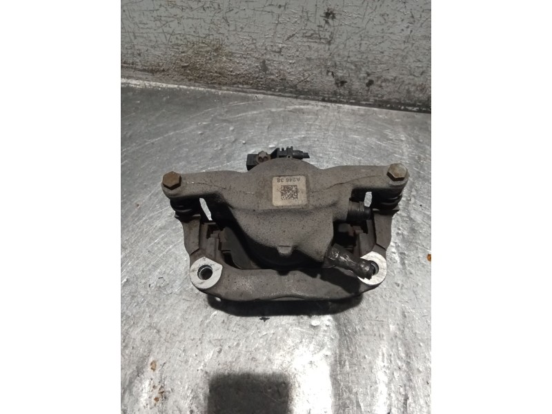 Recambio de pinza freno delantera derecha para mercedes-benz cla shooting brake (x117) cla 200 cdi / d (117.908) referencia OEM 