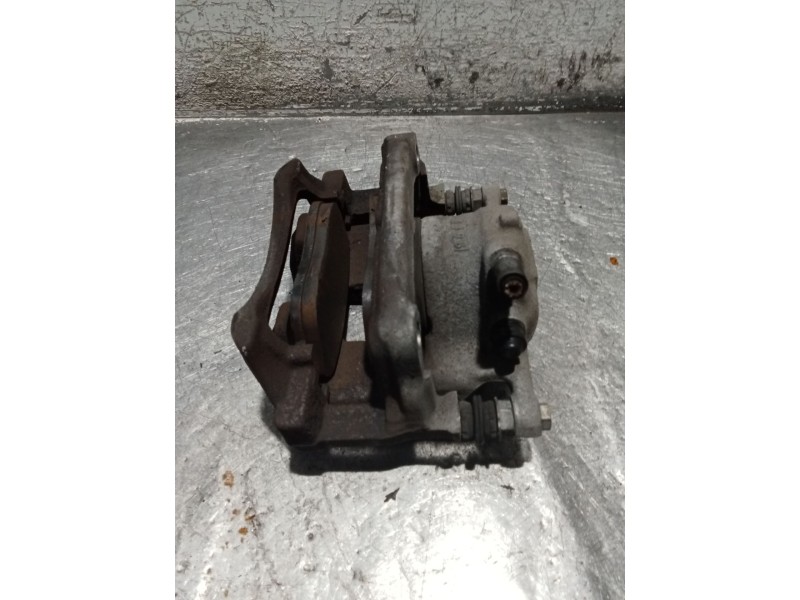 Recambio de pinza freno delantera derecha para mercedes-benz cla shooting brake (x117) cla 200 cdi / d (117.908) referencia OEM 