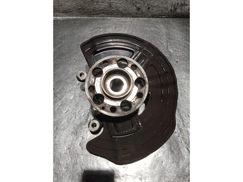 Recambio de mangueta delantera izquierda para mercedes-benz cla shooting brake (x117) cla 200 cdi / d (117.908) referencia OEM I