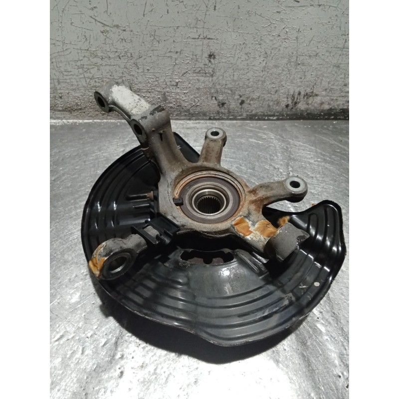 Recambio de mangueta delantera izquierda para mercedes-benz cla shooting brake (x117) cla 200 cdi / d (117.908) referencia OEM I