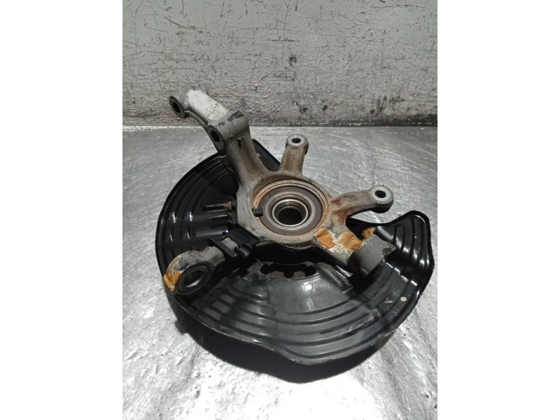 Recambio de mangueta delantera izquierda para mercedes-benz cla shooting brake (x117) cla 200 cdi / d (117.908) referencia OEM I