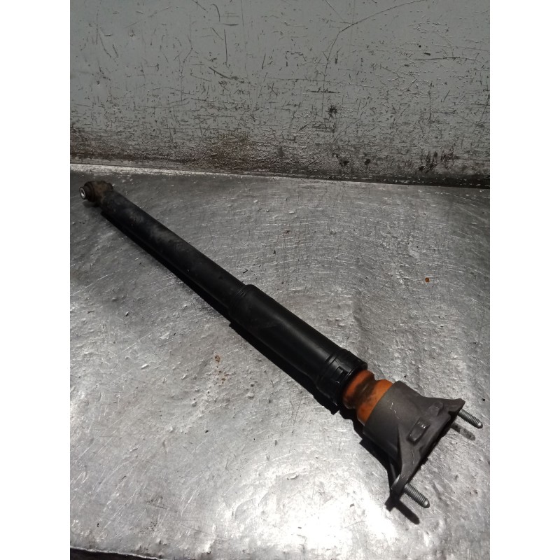 Recambio de amortiguador trasero izquierdo para mercedes-benz cla shooting brake (x117) cla 200 cdi / d (117.908) referencia OEM