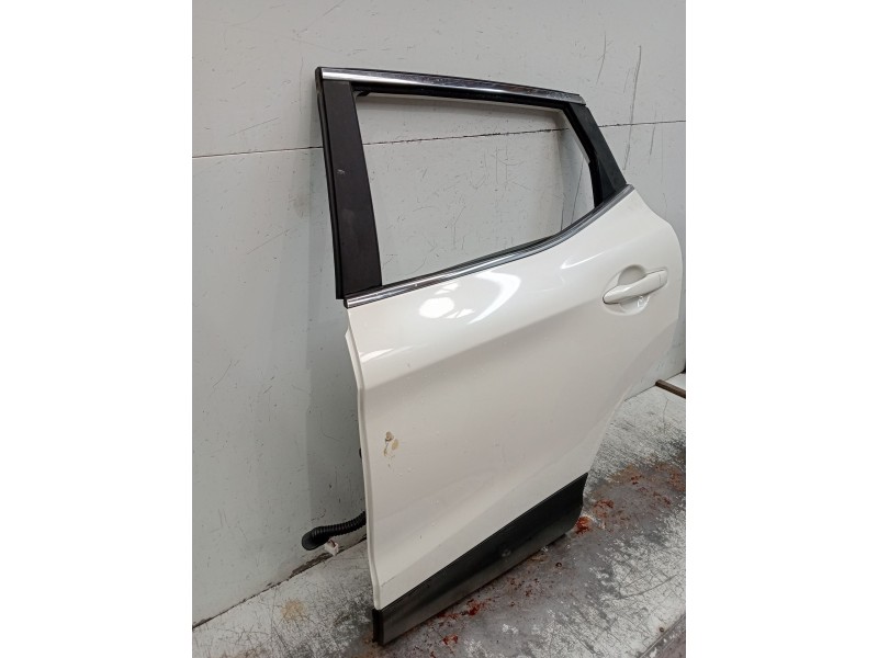 Recambio de puerta trasera izquierda para nissan qashqai ii (j11, j11_) 1.2 dig-t referencia OEM IAM   5P