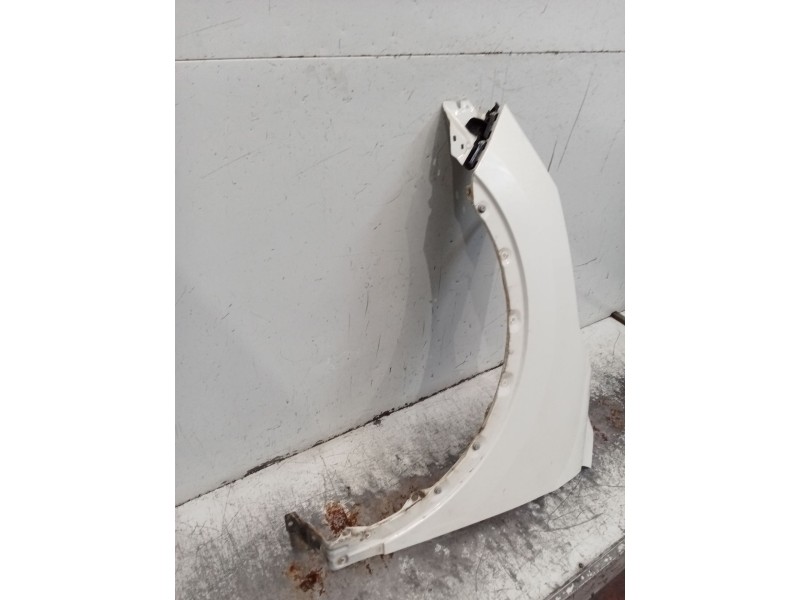 Recambio de aleta delantera izquierda para nissan qashqai ii (j11, j11_) 1.2 dig-t referencia OEM IAM   