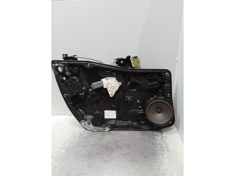 Recambio de elevalunas delantero izquierdo para mercedes-benz cla shooting brake (x117) cla 200 cdi / d (117.908) referencia OEM