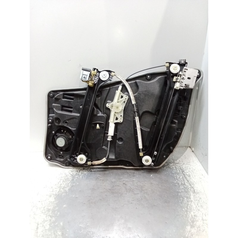 Recambio de elevalunas delantero izquierdo para mercedes-benz cla shooting brake (x117) cla 200 cdi / d (117.908) referencia OEM
