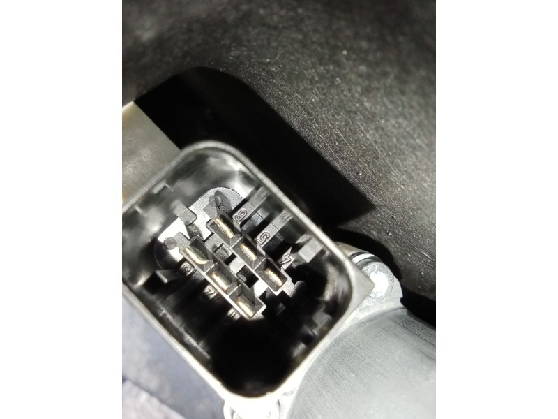 Recambio de elevalunas trasero derecho para mercedes-benz cla shooting brake (x117) cla 200 cdi / d (117.908) referencia OEM IAM