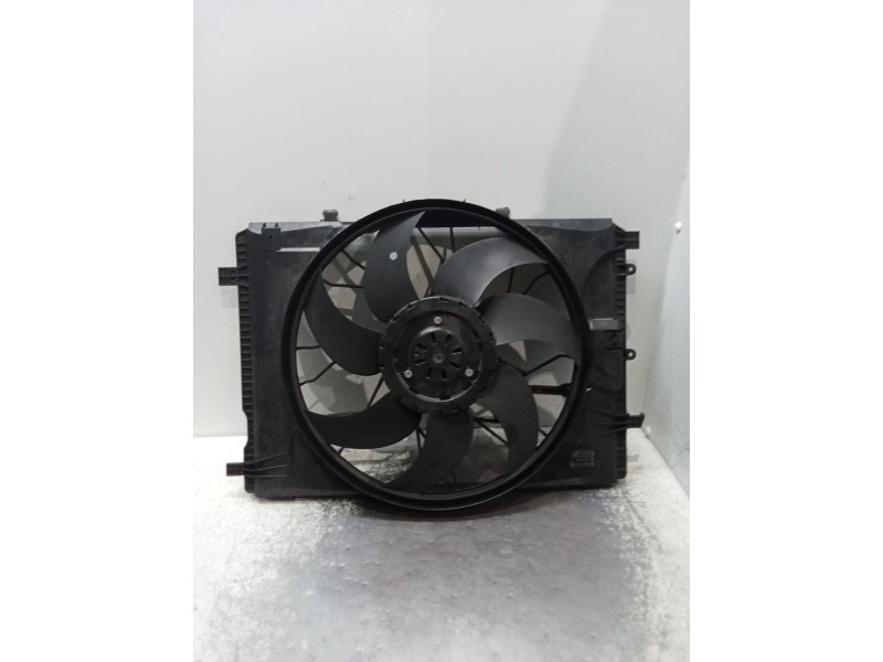Recambio de electroventilador para mercedes-benz cla shooting brake (x117) cla 200 cdi / d (117.908) referencia OEM IAM A2049066