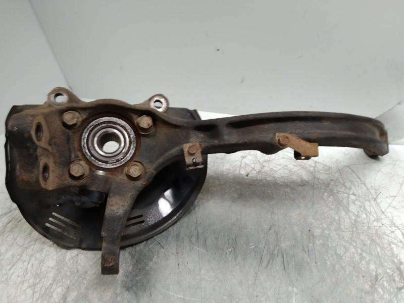 Recambio de mangueta delantera derecha para mitsubishi galant berlina (ea0) 2000 gls climatizado referencia OEM IAM   