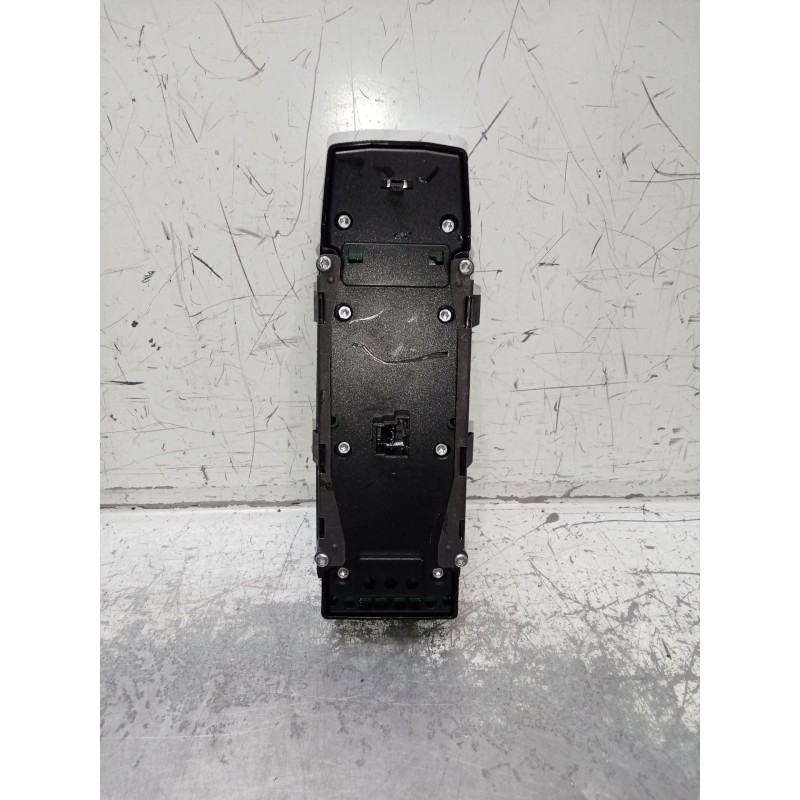 Recambio de mando elevalunas delantero izquierdo para mercedes-benz cla shooting brake (x117) cla 200 cdi / d (117.908) referenc