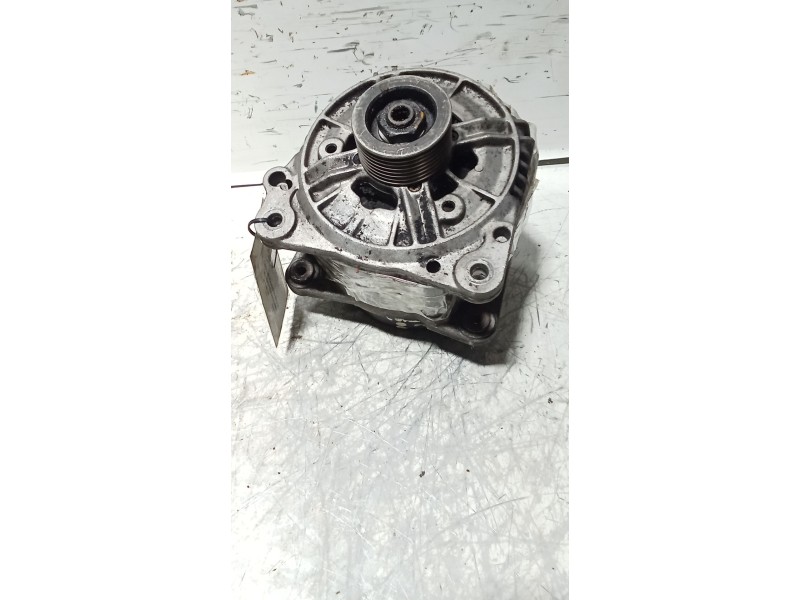 Recambio de alternador para chrysler voyager (gs) 2.5 td referencia OEM IAM 0123510037 4727206 BOSCH 115A