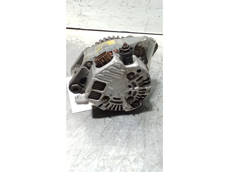 Recambio de alternador para toyota yaris (ncp1/nlp1/scp1) 1.4 d-4d linea luna referencia OEM IAM 2706033020  