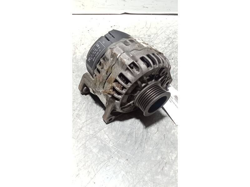Recambio de alternador para ford fiesta berlina (dx) ambiente referencia OEM IAM 0123310054 96FB10300DE 70A