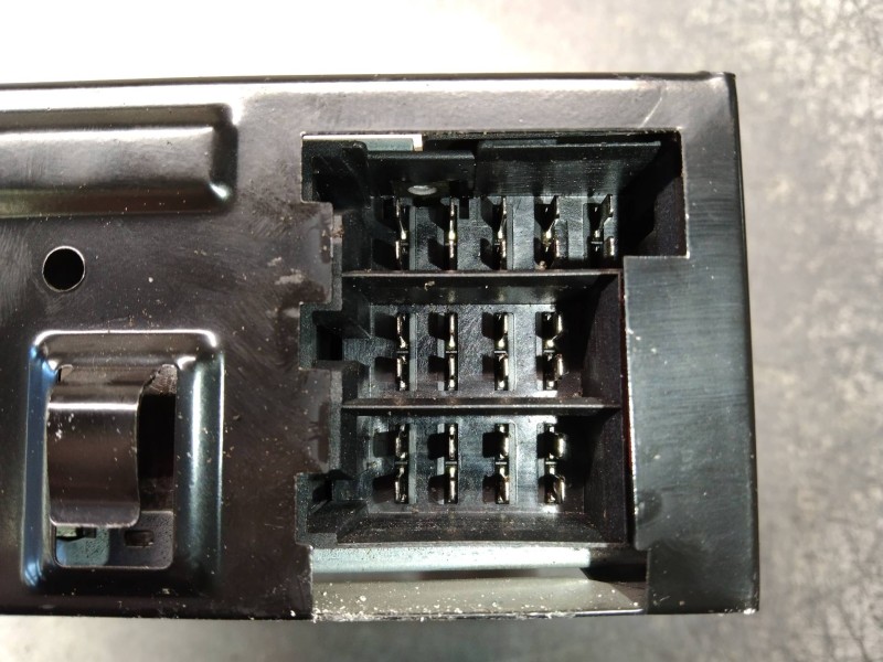 Recambio de sistema audio / radio cd para opel vectra b berlina comfort referencia OEM IAM 09181229  