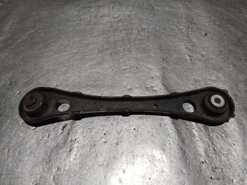 Recambio de tirante trasero derecho para audi a4 berlina (8e) 2.0 tdi 16v (103kw) referencia OEM IAM   ANTERIOR