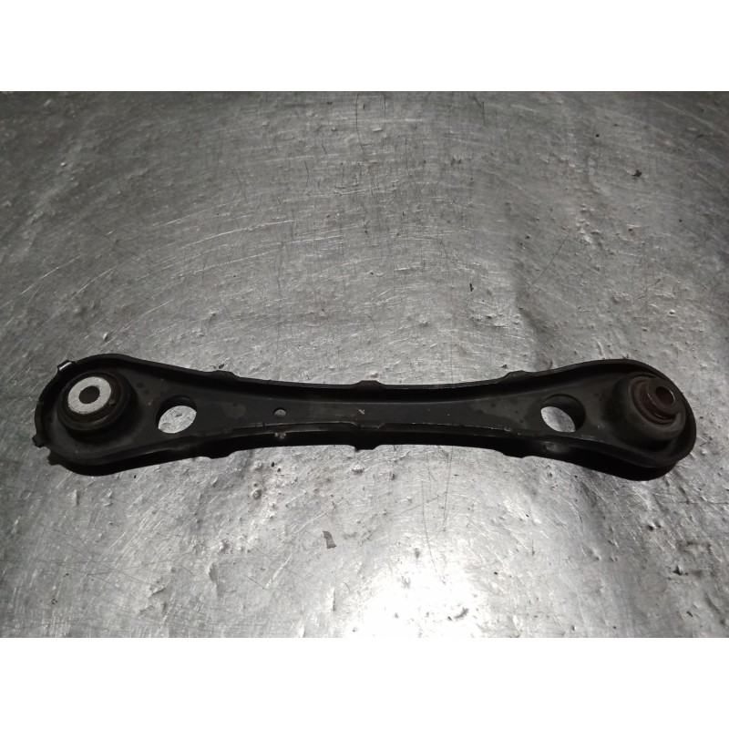 Recambio de tirante trasero izquierdo para audi a4 berlina (8e) 2.0 tdi 16v (103kw) referencia OEM IAM  INFERIOR ANTERIOR