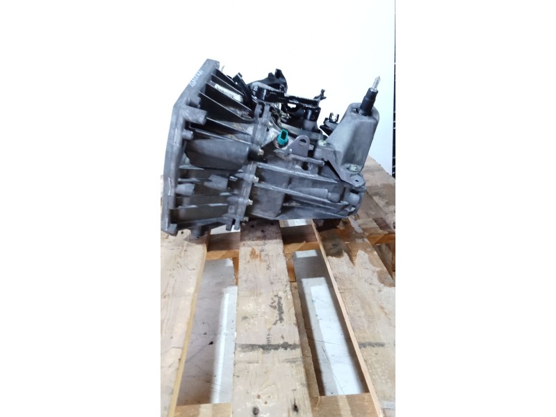 Recambio de caja cambios para nissan qashqai ii (j11, j11_) 1.2 dig-t referencia OEM IAM TL4137 6V B101033