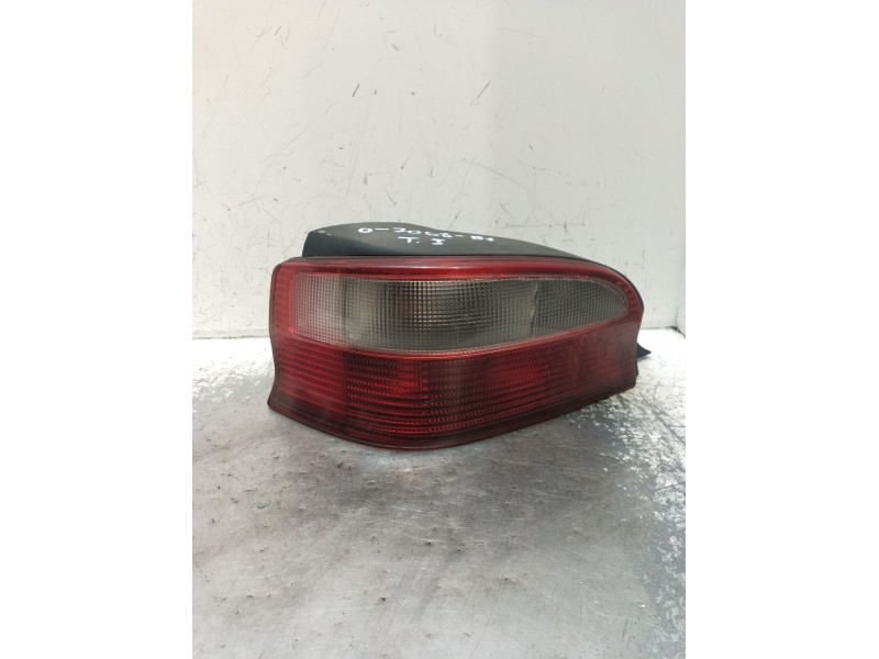 Recambio de piloto trasero izquierdo para citroën saxo (s0, s1) 1.5 d referencia OEM IAM   