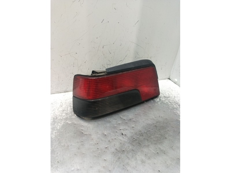 Recambio de piloto trasero izquierdo para peugeot 405 ii (4b) 1.9 d referencia OEM IAM   