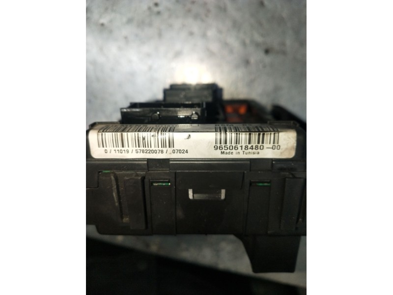 Recambio de caja reles / fusibles para citroën xsara picasso (n68) 1.6 hdi referencia OEM IAM 9650618480 578220078 
