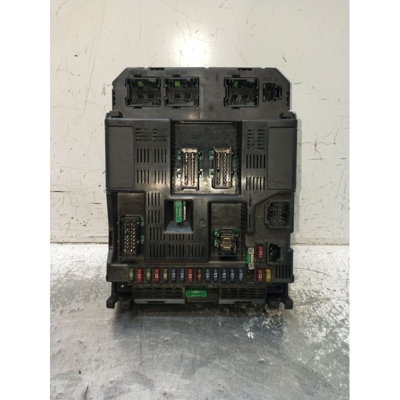 Recambio de caja reles / fusibles para peugeot 307 (3a/c) 2.0 hdi 90 referencia OEM IAM 9636790580 BSIG0X00 