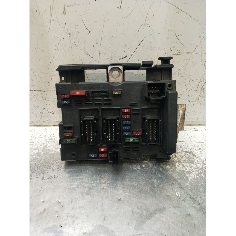 Recambio de caja reles / fusibles para peugeot 307 (3a/c) 2.0 hdi 90 referencia OEM IAM 9646405280 27236638 