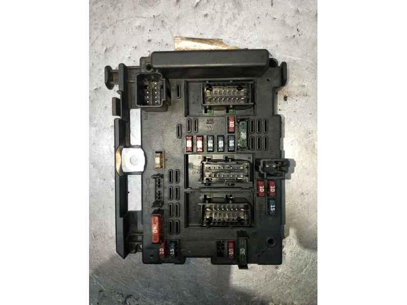 Recambio de caja reles / fusibles para peugeot 307 (3a/c) 2.0 hdi 90 referencia OEM IAM 9646405280 27236638 