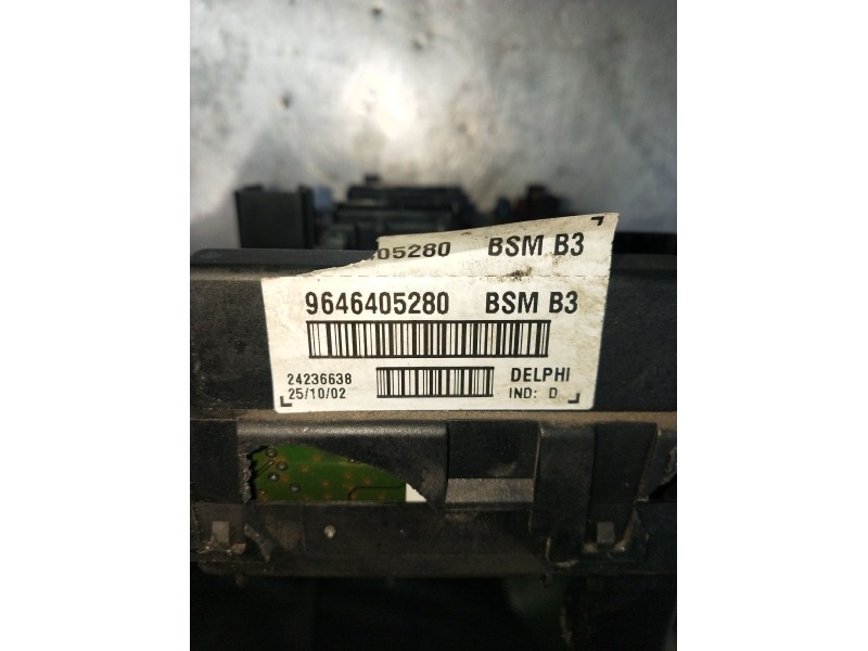 Recambio de caja reles / fusibles para peugeot 307 (3a/c) 2.0 hdi 90 referencia OEM IAM 9646405280 27236638 