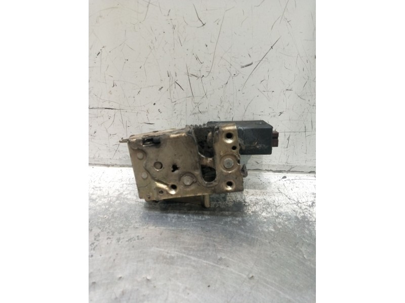 Recambio de motor cierre centralizado trasero izquierdo para peugeot 405 ii (4b) 1.9 d referencia OEM IAM   5P